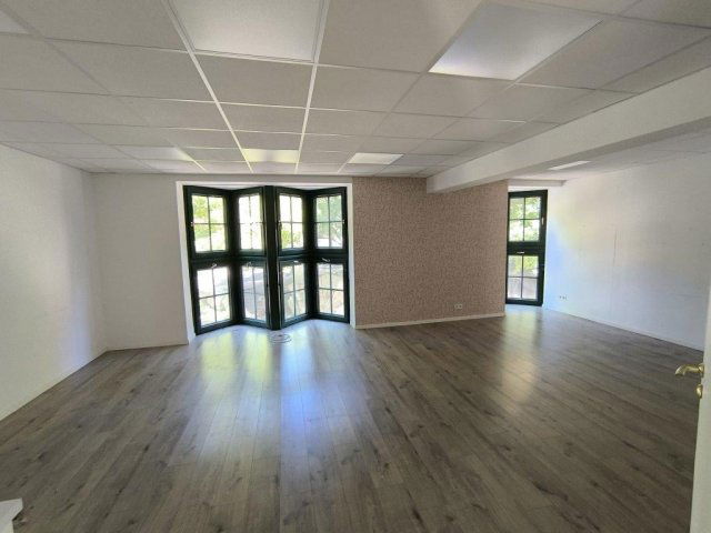 Kiadó üzlethelyiség, Budapesten, I. kerületben 2515 E Ft / hó