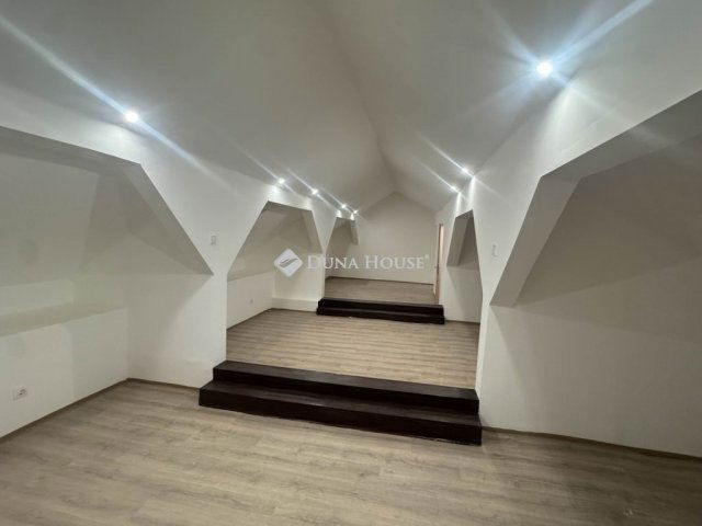 Eladó téglalakás, Budapesten, XX. kerületben 80 M Ft, 2 szobás