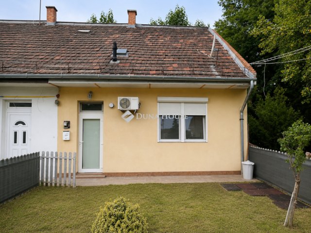 Eladó téglalakás, Budapesten, XV. kerületben 47.9 M Ft, 1 szobás