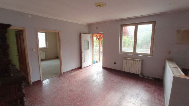 Eladó családi ház, Szőlősgyörökön 29.9 M Ft, 3 szobás