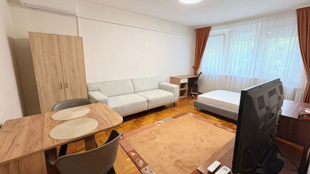 Kiadó téglalakás, albérlet, Debrecenben 240 E Ft / hó, 2 szobás