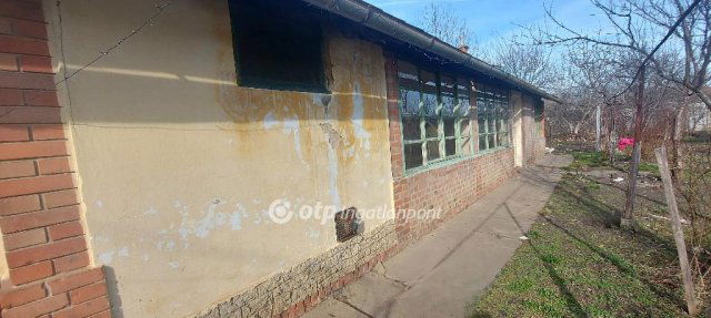 Eladó családi ház, Kunszentmártonban 8.75 M Ft, 3 szobás