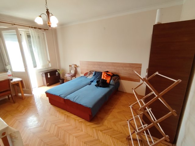 Eladó téglalakás, Szegeden, Párizsi körúton 33.5 M Ft