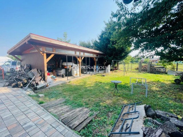 Eladó családi ház, Kartalon 289.9 M Ft, 4 szobás