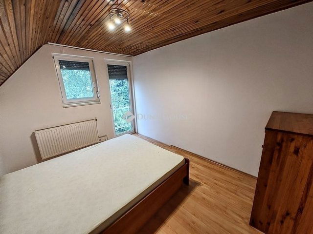 Eladó családi ház, Szegeden 69.9 M Ft, 4 szobás