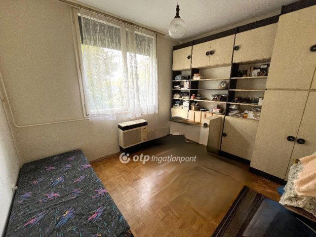 Eladó panellakás, Salgótarjánban 22 M Ft, 2 szobás