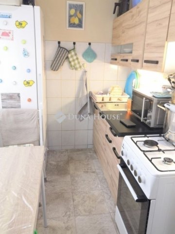 Eladó panellakás, Budapesten, XV. kerületben 69.9 M Ft