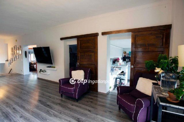 Eladó családi ház, Budapesten, II. kerületben 295 M Ft