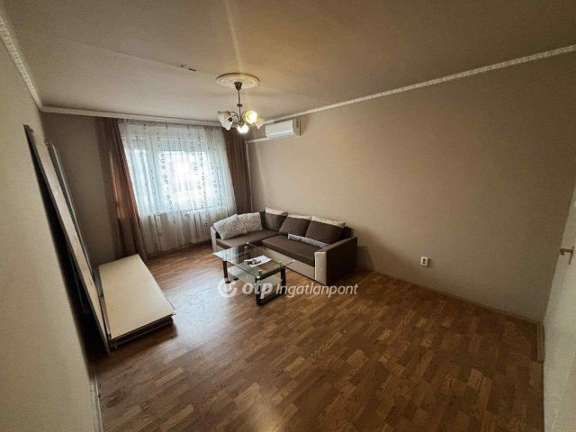 Eladó panellakás, Miskolcon 29.9 M Ft, 2 szobás