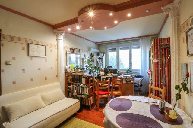 Eladó téglalakás, Budaörsön, Domb utcában 92.9 M Ft, 3 szobás