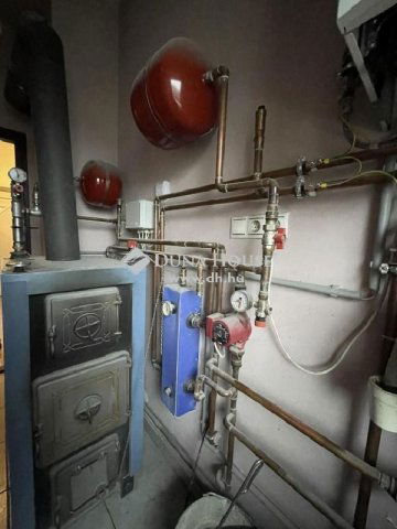 Eladó családi ház, Kecskeméten 129.8 M Ft, 5 szobás