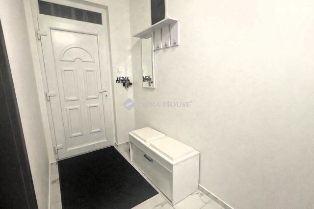 Eladó családi ház, Kecskeméten 94.99 M Ft, 5 szobás