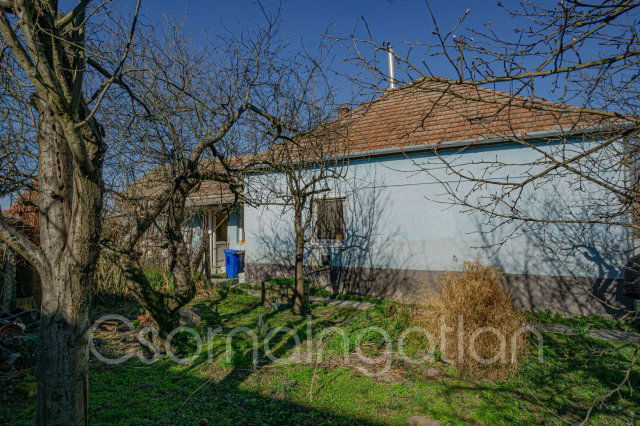 Eladó családi ház, Barbacson 34.9 M Ft, 2 szobás