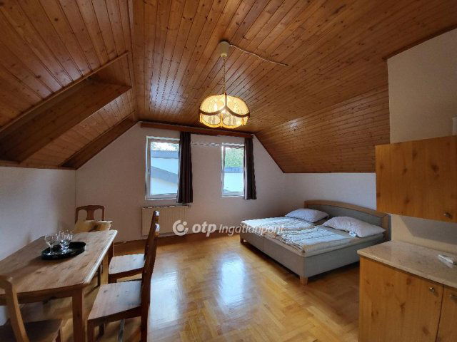 Eladó családi ház, Siófokon 211 M Ft, 5 szobás