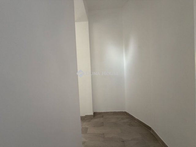 Eladó téglalakás, Budapesten, XXI. kerületben 29.9 M Ft