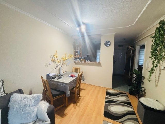 Eladó téglalakás, Budapesten, XV. kerületben 76 M Ft, 3 szobás