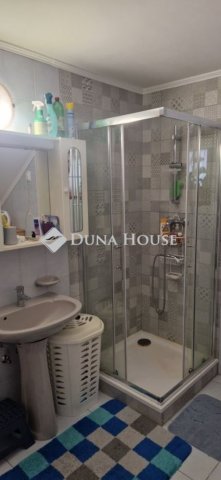 Eladó családi ház, Gárdonyban 149.9 M Ft, 5 szobás