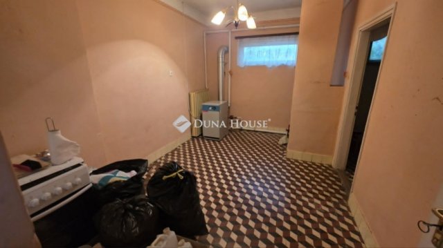 Eladó családi ház, Farmoson 45 M Ft, 4+1 szobás