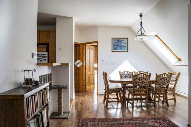 Eladó családi ház, Törökbálinton 147.9 M Ft, 8 szobás