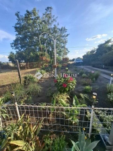 Eladó családi ház, Tóalmáson 29 M Ft, 3+2 szobás