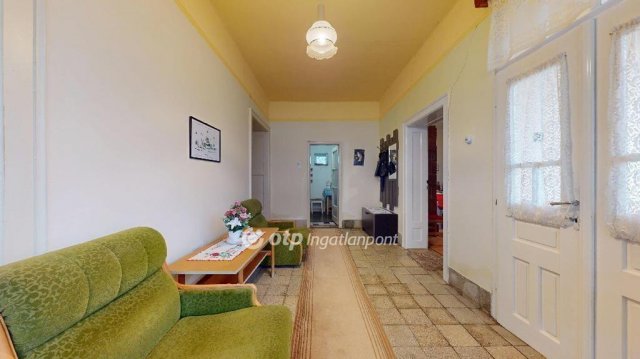 Eladó családi ház, Ópályin 21.5 M Ft, 3 szobás