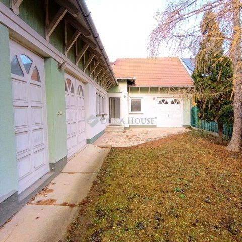 Eladó családi ház, Hódmezővásárhelyen 79.9 M Ft, 4 szobás