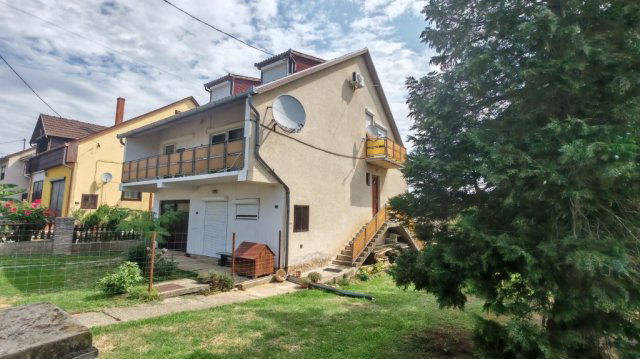 Eladó családi ház, Szentlászlón 33 M Ft, 5 szobás