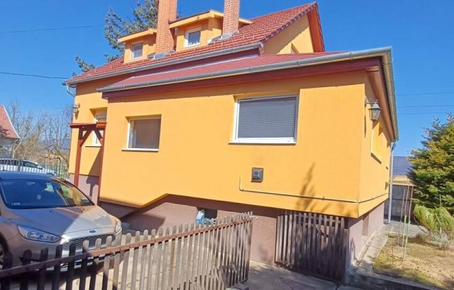 Eladó családi ház, Pilisvörösváron 107 M Ft, 3+2 szobás