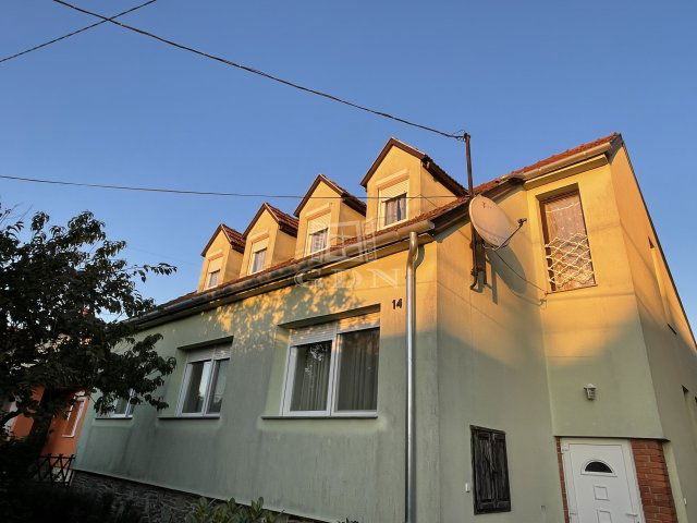 Eladó családi ház, Táplánszentkereszten 117 M Ft, 6+1 szobás