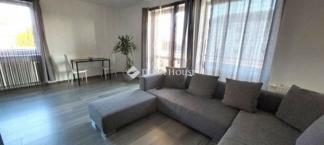 Eladó téglalakás, Szombathelyen 50 M Ft, 1 szobás