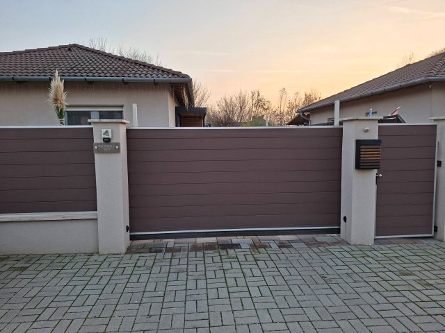 Eladó családi ház, Nagytarcsán 124 M Ft, 4 szobás