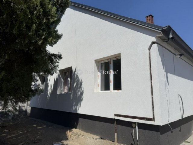 Eladó családi ház, Örkényen 54.99 M Ft, 4 szobás