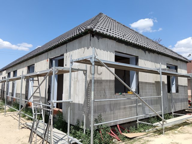 Eladó ikerház, Halásztelken 114.9 M Ft, 4 szobás