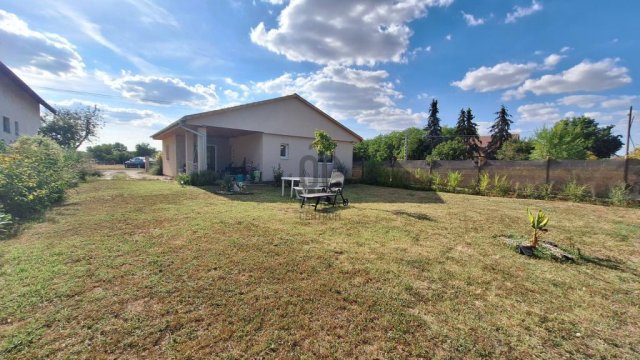 Eladó családi ház, Albertirsán 69.9 M Ft, 2 szobás