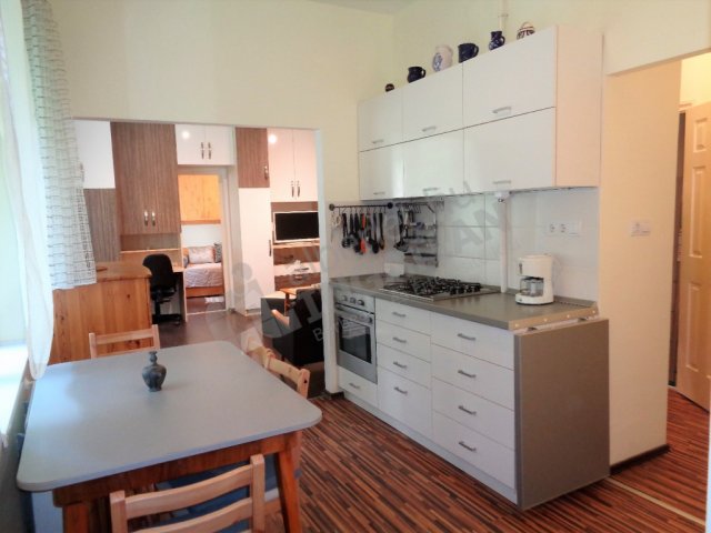 Kiadó téglalakás, albérlet, XI. kerületben, Dávid Ferenc utcában