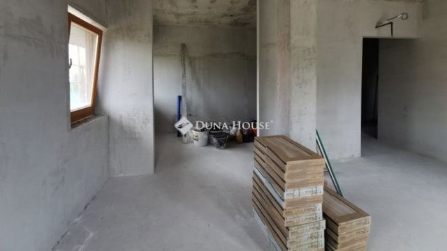 Eladó téglalakás, Budakeszin 96.6 M Ft, 3 szobás