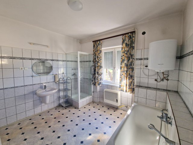 Eladó családi ház, Alsónemesapátiban 40 M Ft, 2 szobás