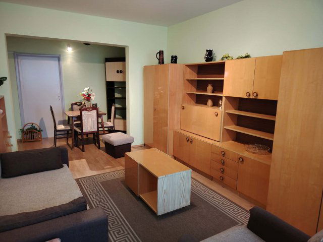 Eladó panellakás, Székesfehérvárott, Budai úton 49 M Ft