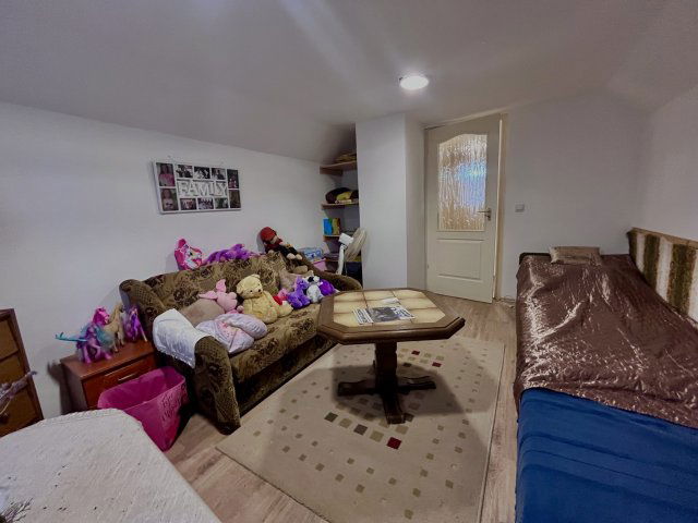 Eladó családi ház, Szentlőrincen 22 M Ft, 2 szobás