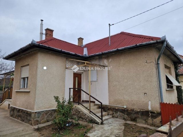 Eladó családi ház, Monoron 47.99 M Ft, 2 szobás