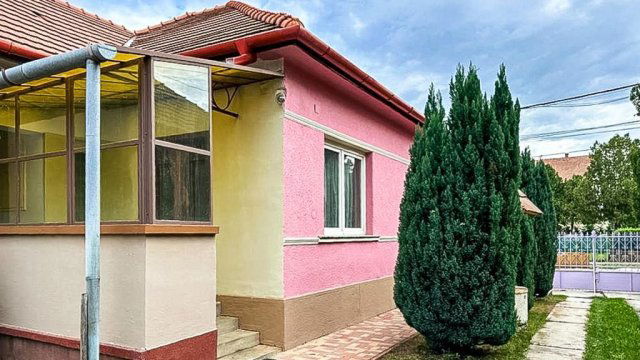 Eladó családi ház, Tökölön 63.999 M Ft, 3 szobás