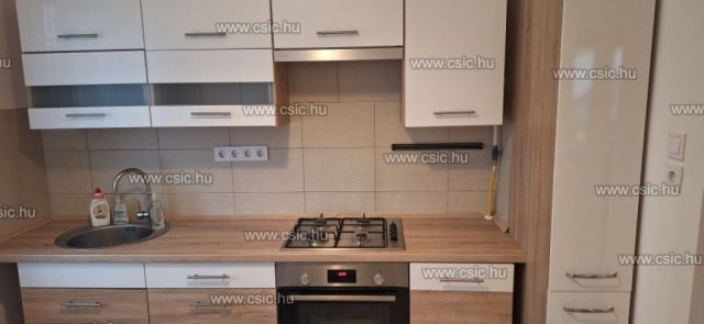 Eladó családi ház, Pécelen 79.9 M Ft, 2+1 szobás