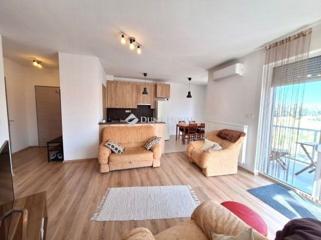 Eladó téglalakás, Kecskeméten 83.9 M Ft, 4 szobás