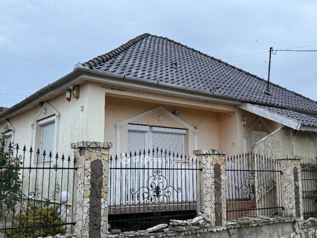 Eladó családi ház, Felsőzsolcán 85 M Ft, 3 szobás