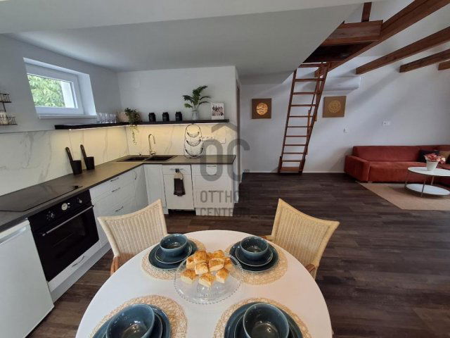 Eladó családi ház, Cegléden 56.5 M Ft, 2 szobás