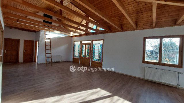 Eladó családi ház, Ostoroson 79 M Ft, 3+4 szobás