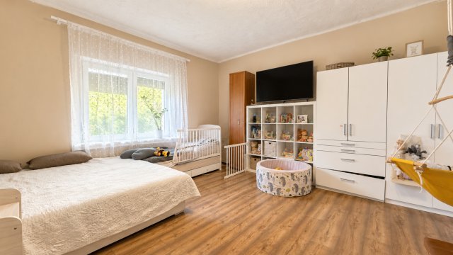 Eladó családi ház, Bátaszéken 21.9 M Ft, 2 szobás