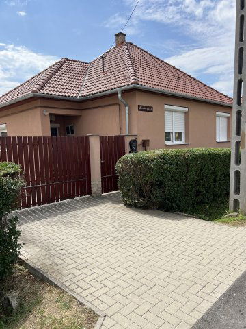 Eladó családi ház, Hatvanban 78.5 M Ft, 2+2 szobás