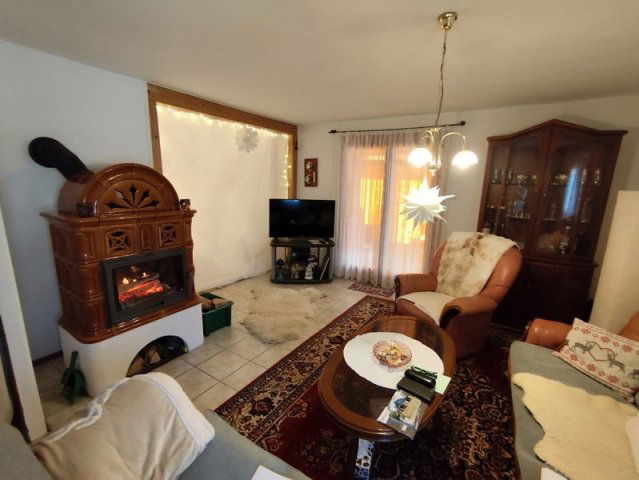 Eladó családi ház, Komáromban 39.9 M Ft, 2 szobás