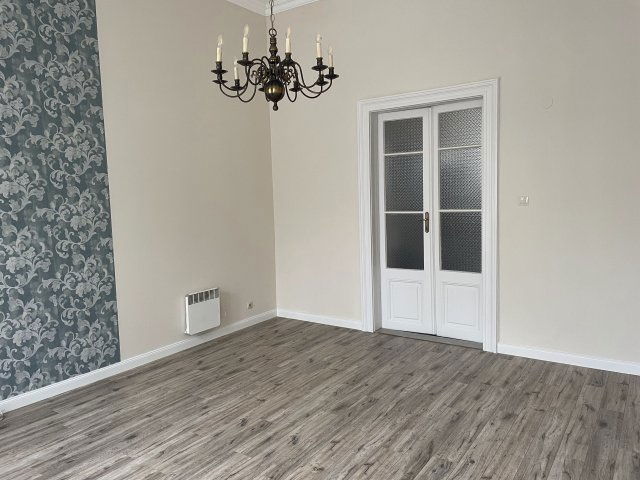Eladó téglalakás, Kecskeméten, Lestár téren 102 M Ft